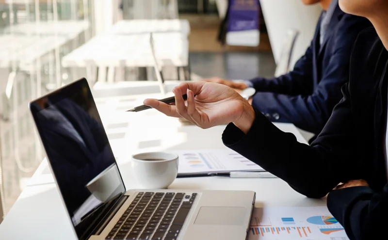 Jak založit s.r.o. v roce 2026: Náklady, lhůty a klíčové podmínky